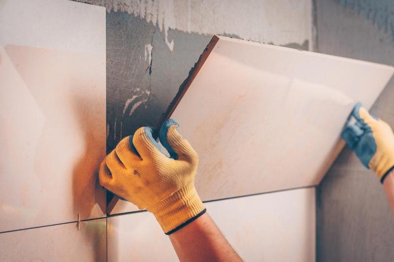 La pose de carrelage &agrave; Les Baroches, un travail de pr&eacute;cision